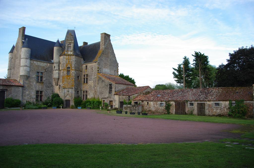 Hotel Chateau De Vermette La Chapelle-Gaudin Exterior foto