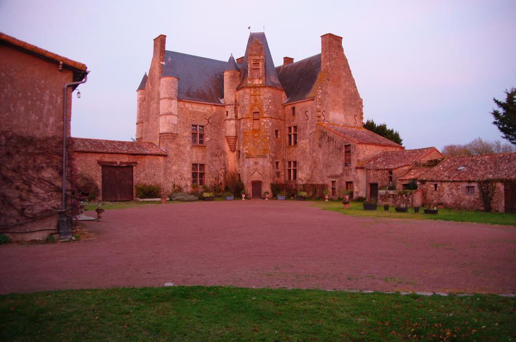 Hotel Chateau De Vermette La Chapelle-Gaudin Exterior foto
